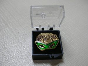 plastic box for lapel pin package in enamel pin manufacturer.jpg